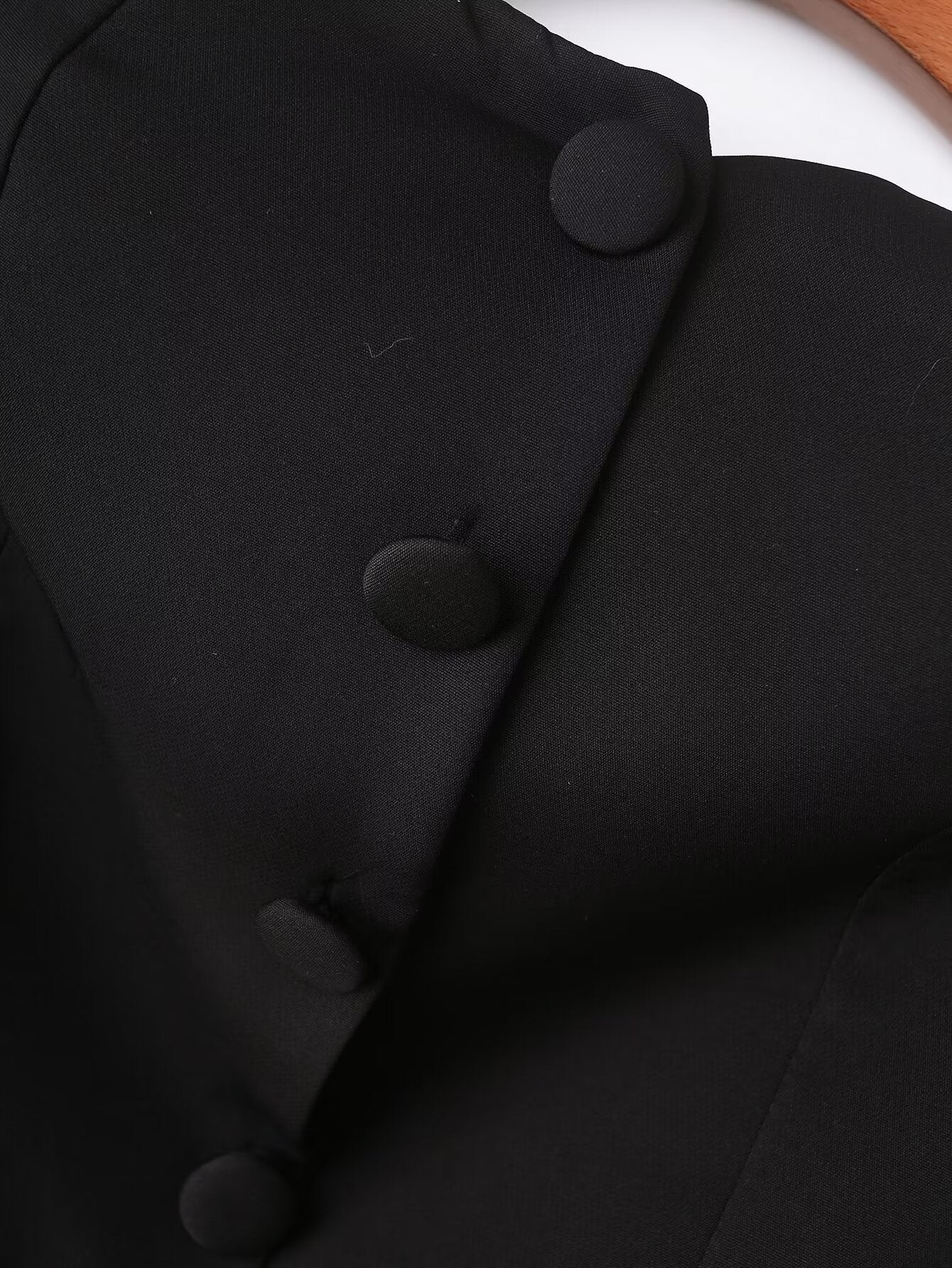THE BLACK HEART Set