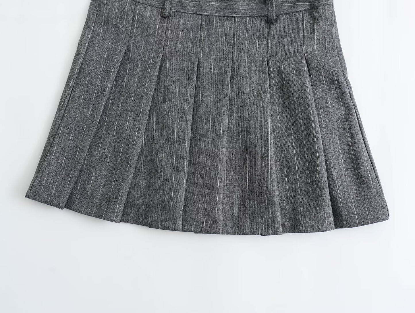 THE SHADE OF GRAY Skirt