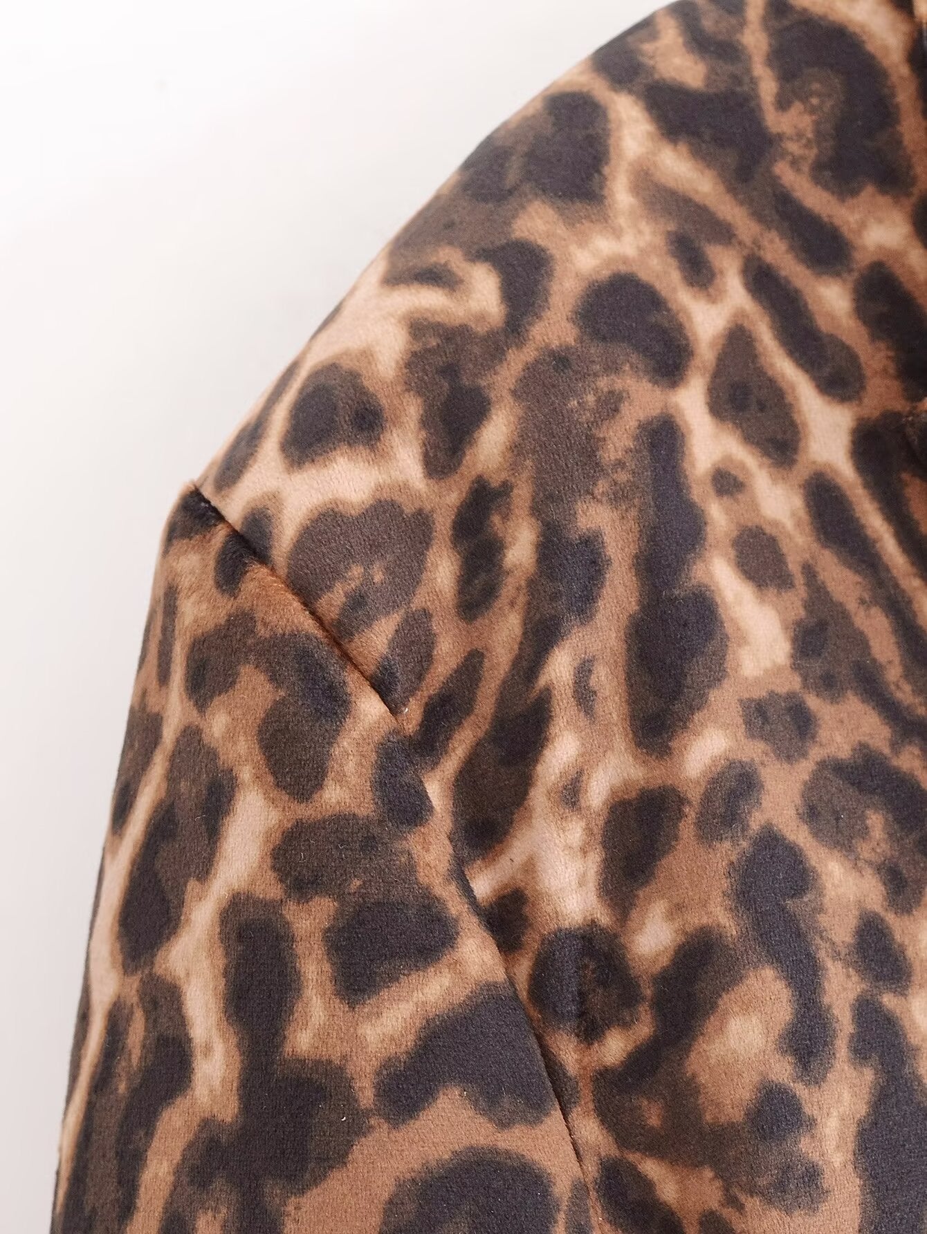 THE VELVET ANIMAL PRINT Jacket