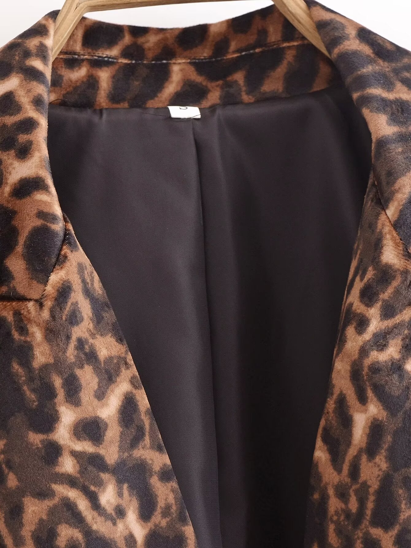 THE VELVET ANIMAL PRINT Jacket