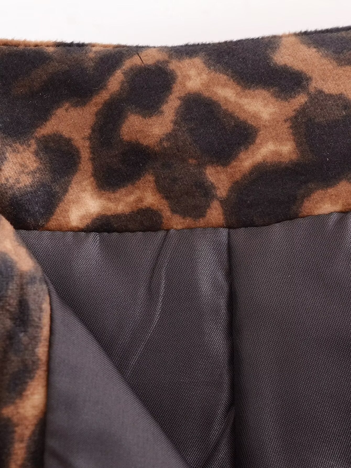THE VELVET ANIMAL PRINT Skirt