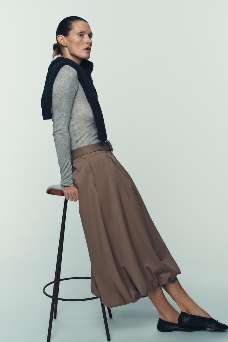 a MORGAN Balloon Skirt Midi Belted