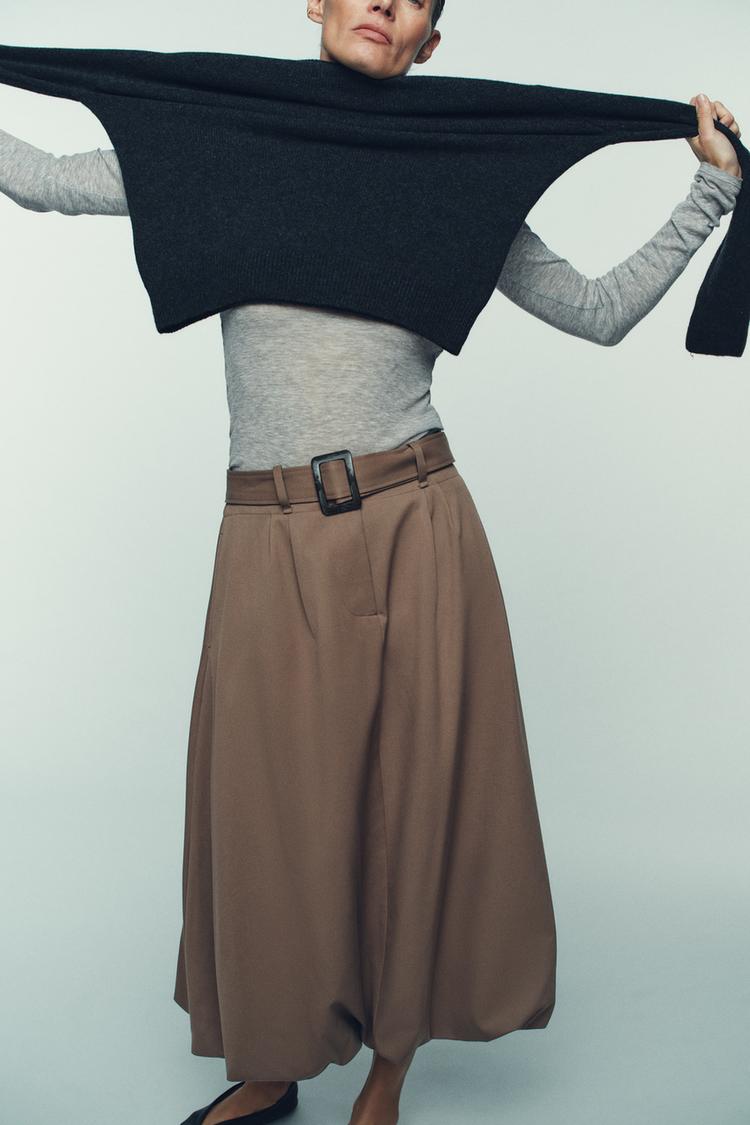 a MORGAN Balloon Skirt Midi Belted