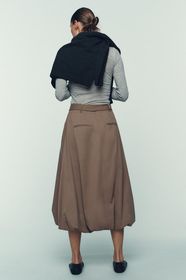 a MORGAN Balloon Skirt Midi Belted