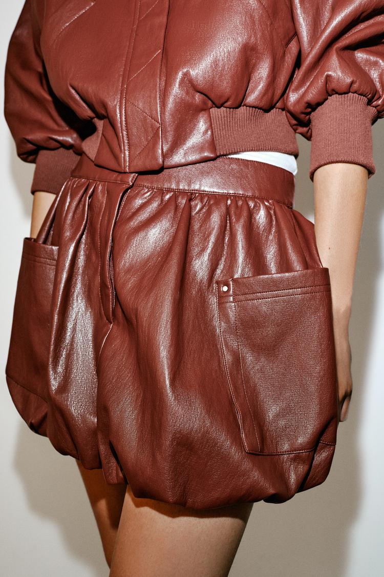 A MELBOURNE Faux Leather Balloon Mini Skirt