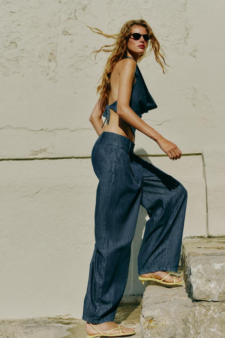 a GIGI Pleated pants