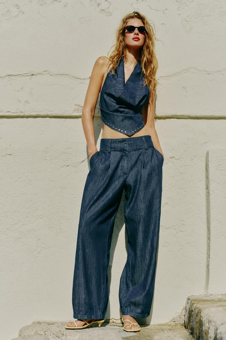 a GIGI Pleated pants
