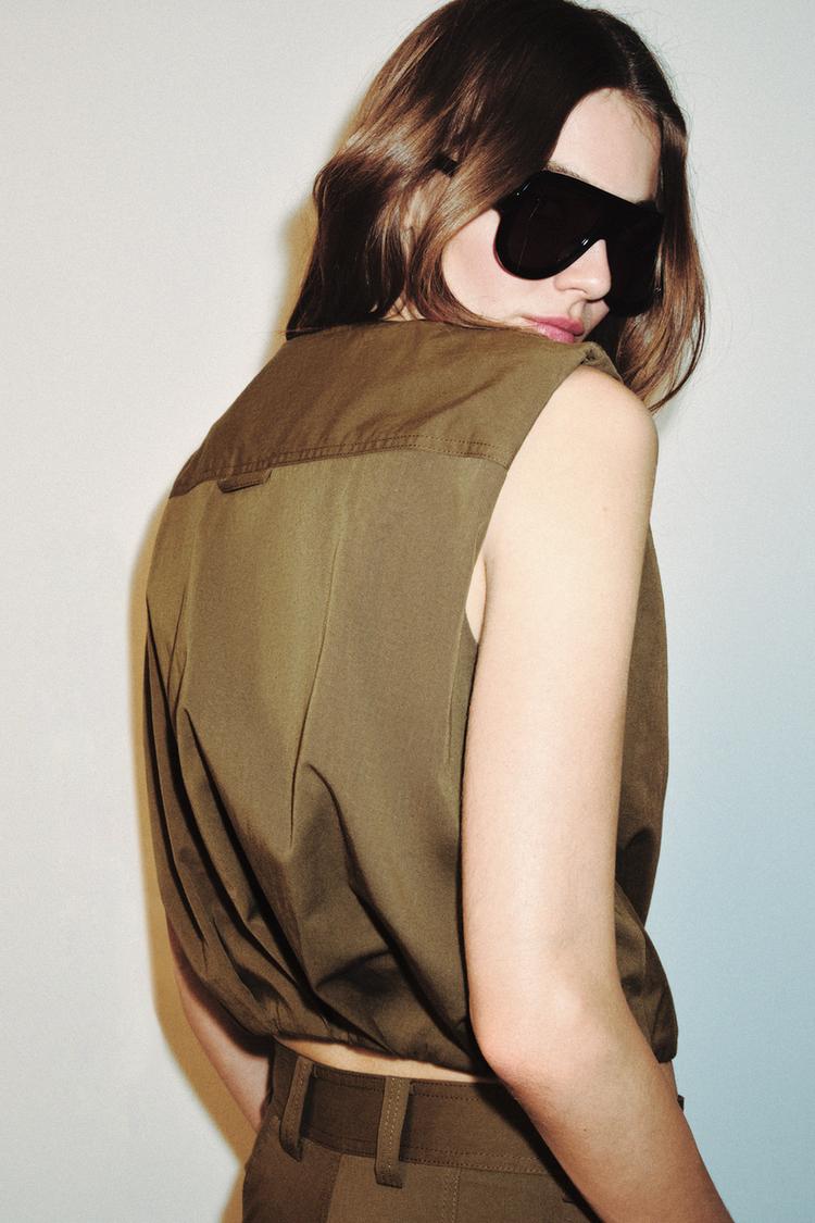 A LARA Puffer Vest with Zippers