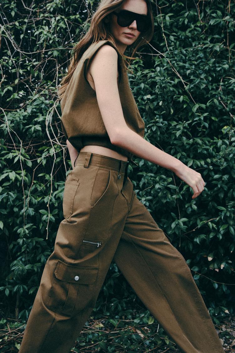 A LARA Barrel Cargo Pocket Pants
