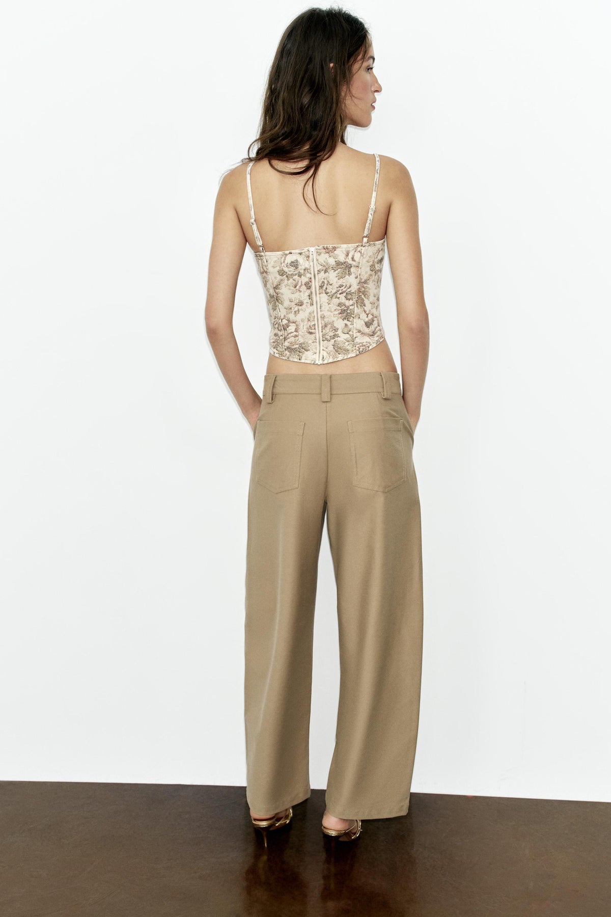 a VANIA FLORAL PRINT DENIM CROP TOP