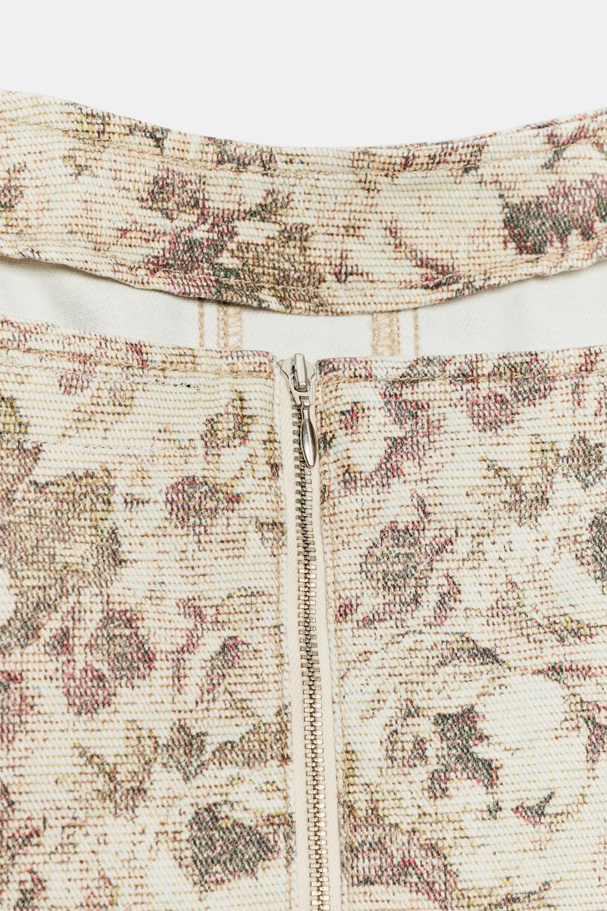 a VANIA FLORAL PRINT DENIM CROP TOP